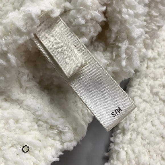 #22 Skims Knit Crop top - Picture 5 of 6